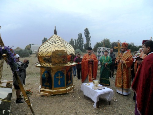  Екзарх Одеський УГКЦ, освятив купол та хрест церкви у м.Скадовськ.(ФОТО)